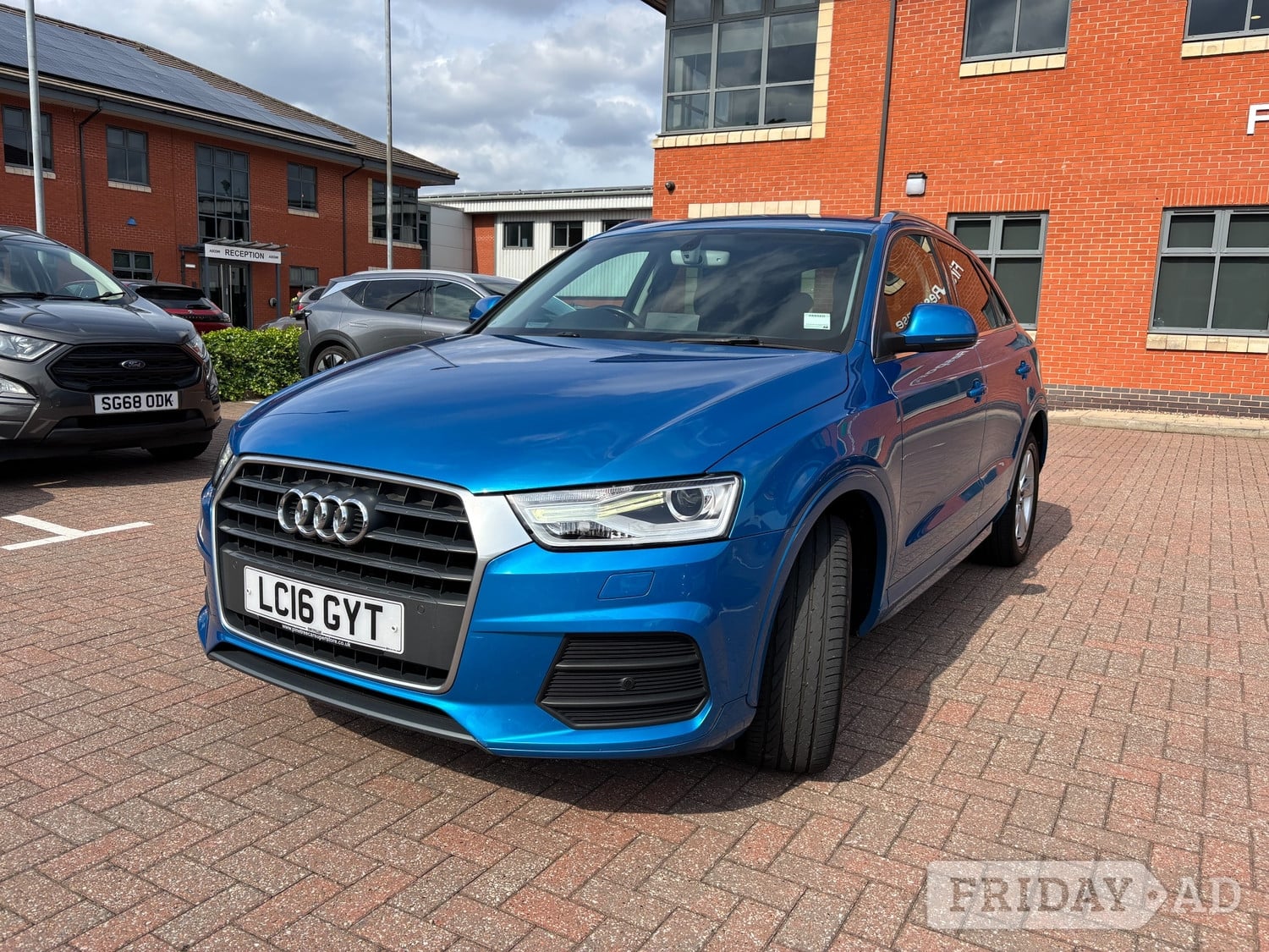 [ berth ]Audi Q3
