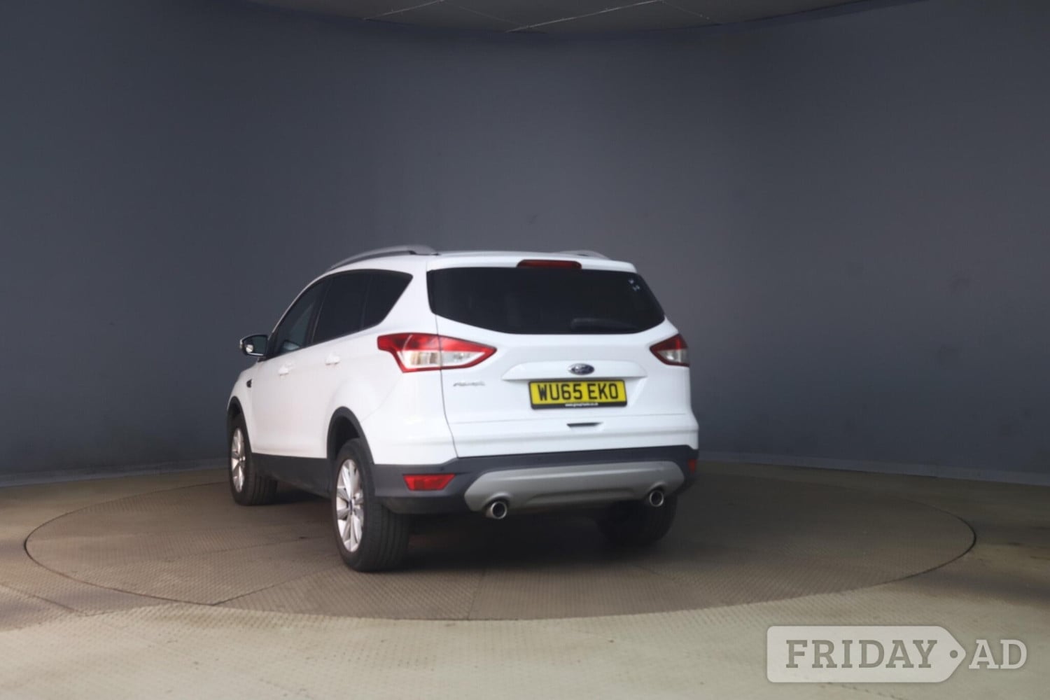 [ berth ]Ford Kuga