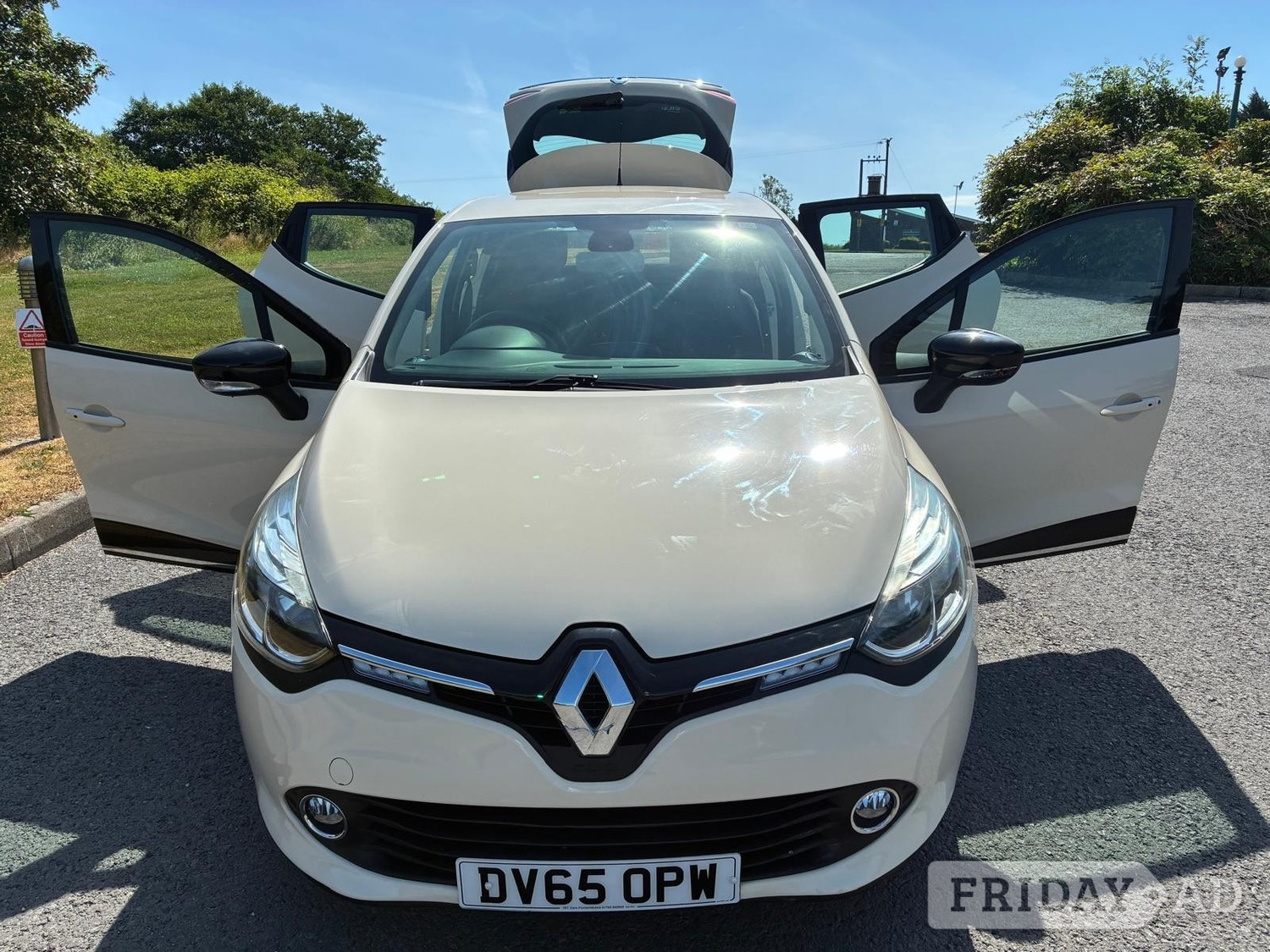 [ berth ]Renault Clio