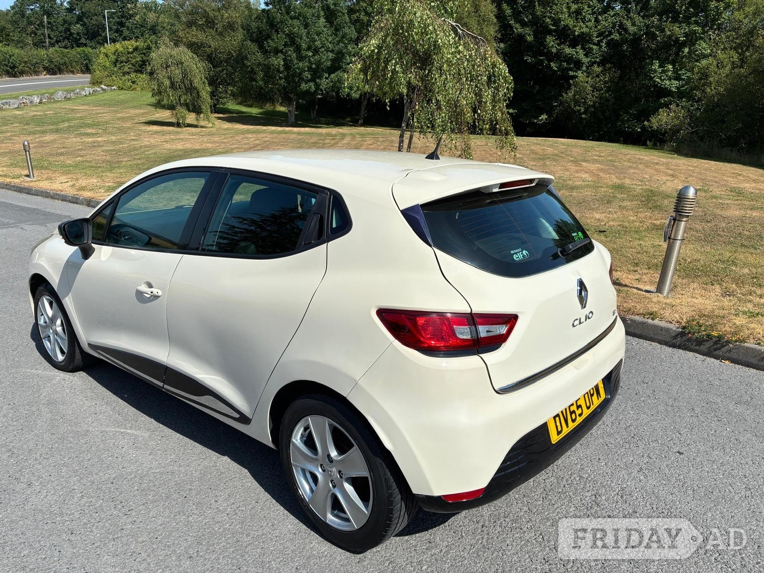 Renault Clio 2015 - Cars in Swansea