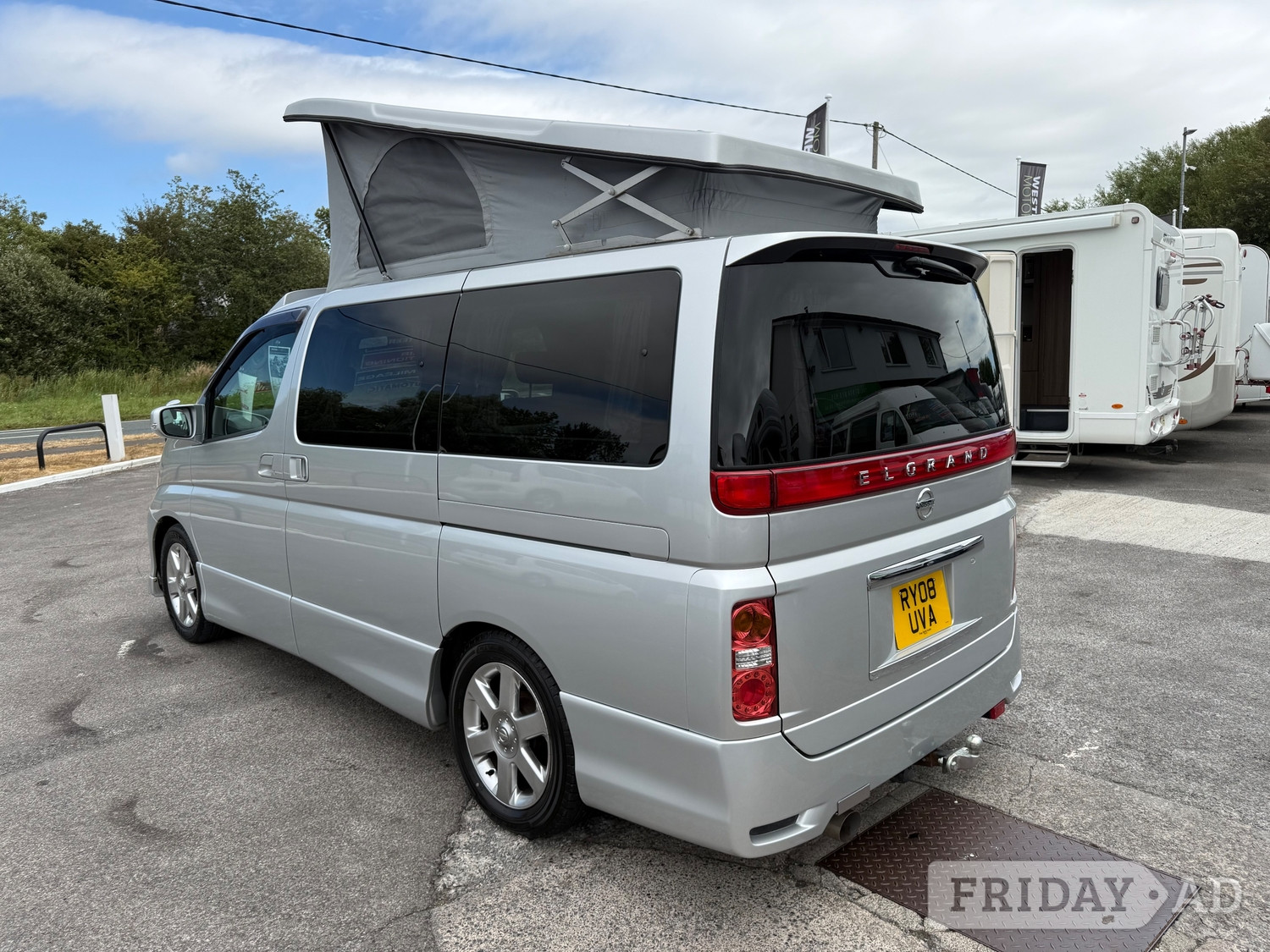 [ berth ]Nissan Elgrand