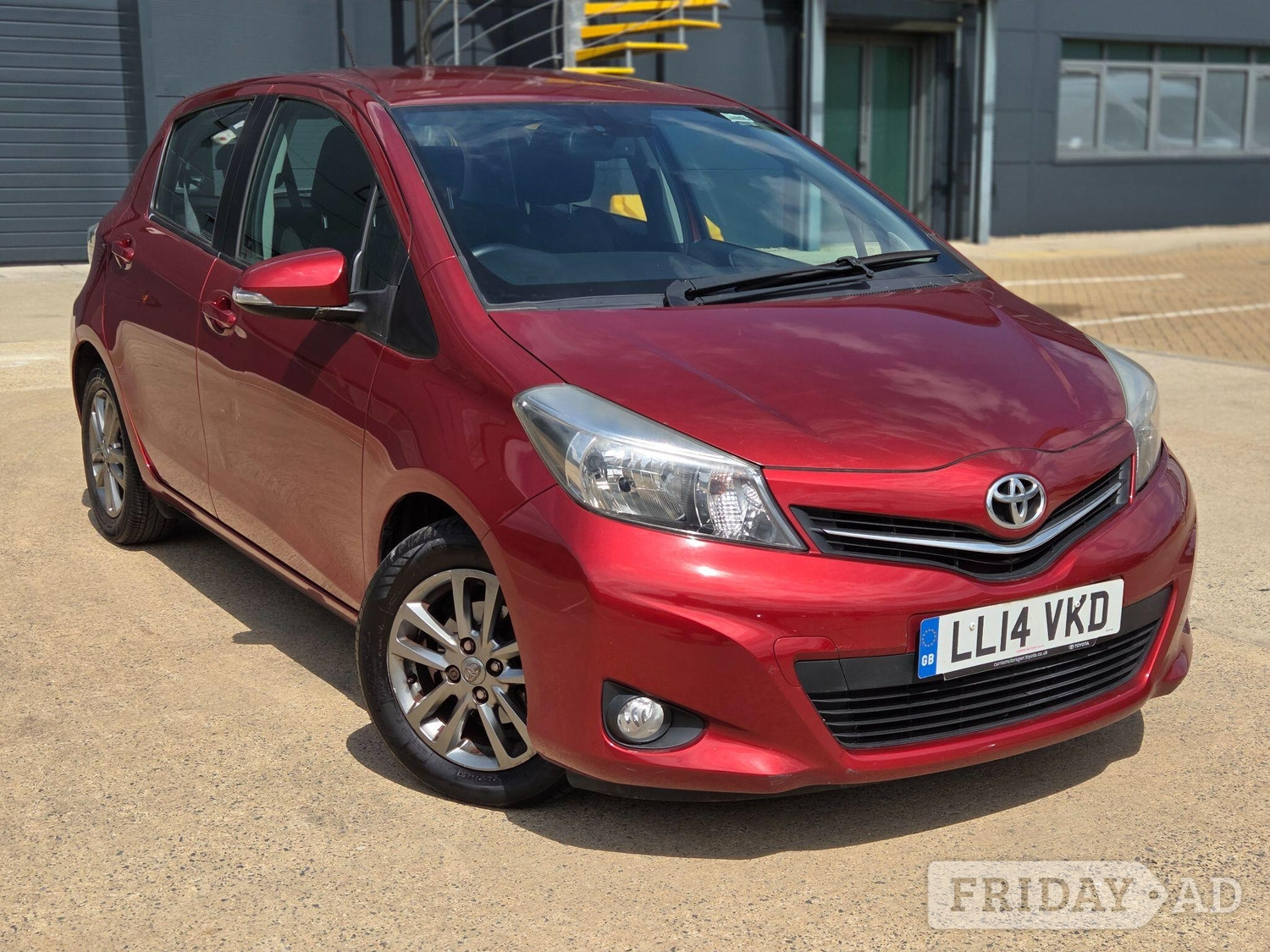 Toyota Yaris 2014 - Cars