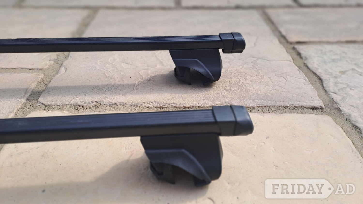 Faringdon Thule car roof bars – 135cm 853-2341-08
