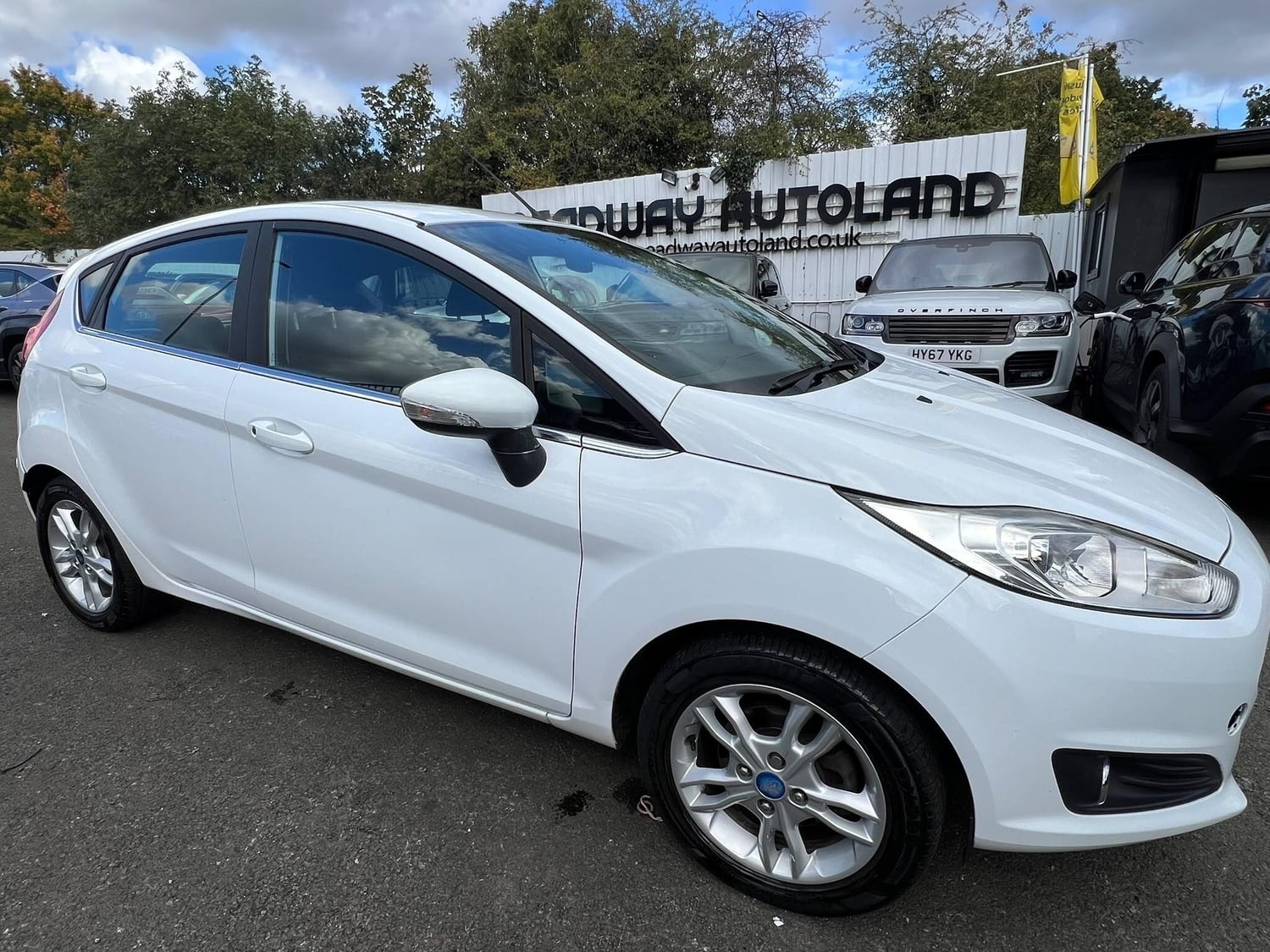 Ford Fiesta 2014 - Cars