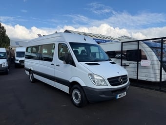 Mercedes-Benz Traveliner 2011