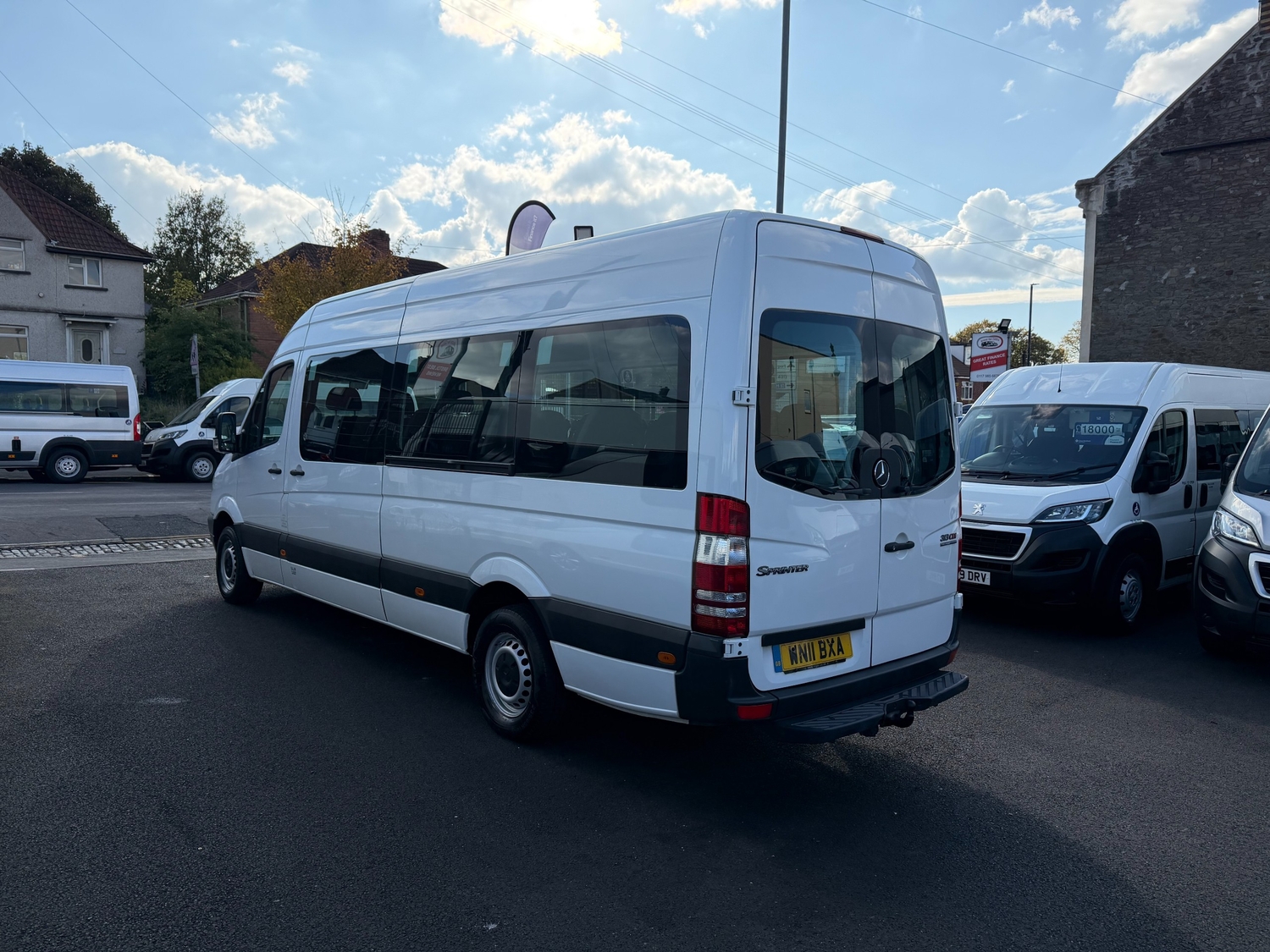 Mercedes-Benz Traveliner 2011 - Cars