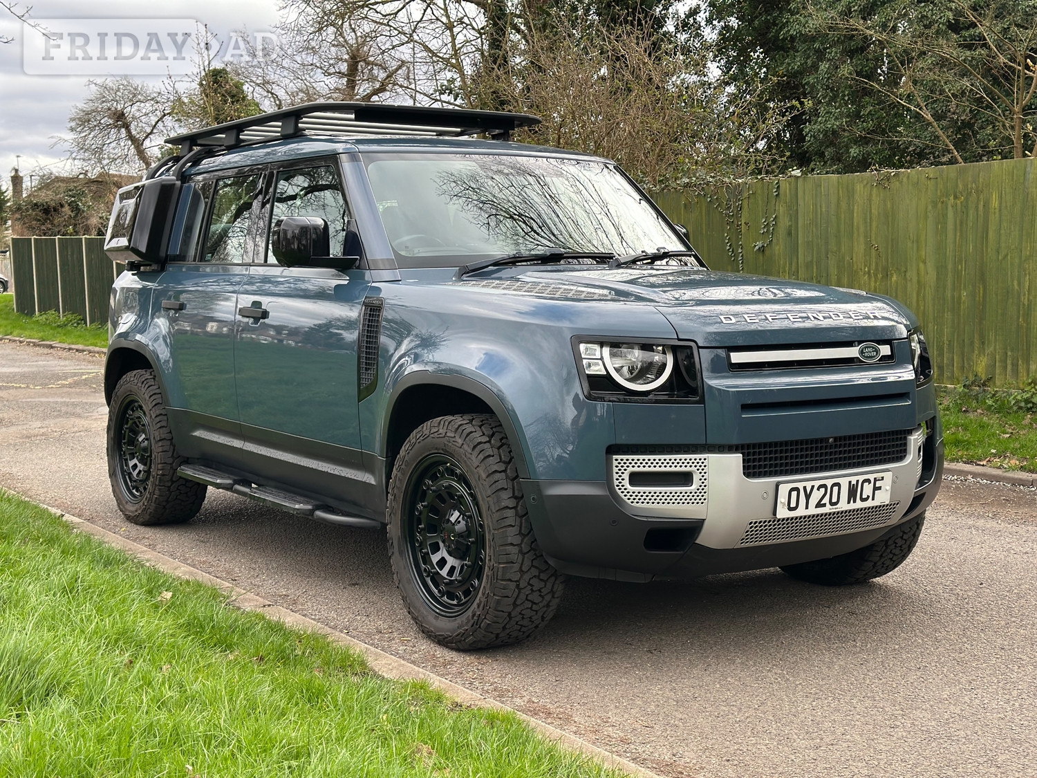 [ berth ]Land Rover Defender 110