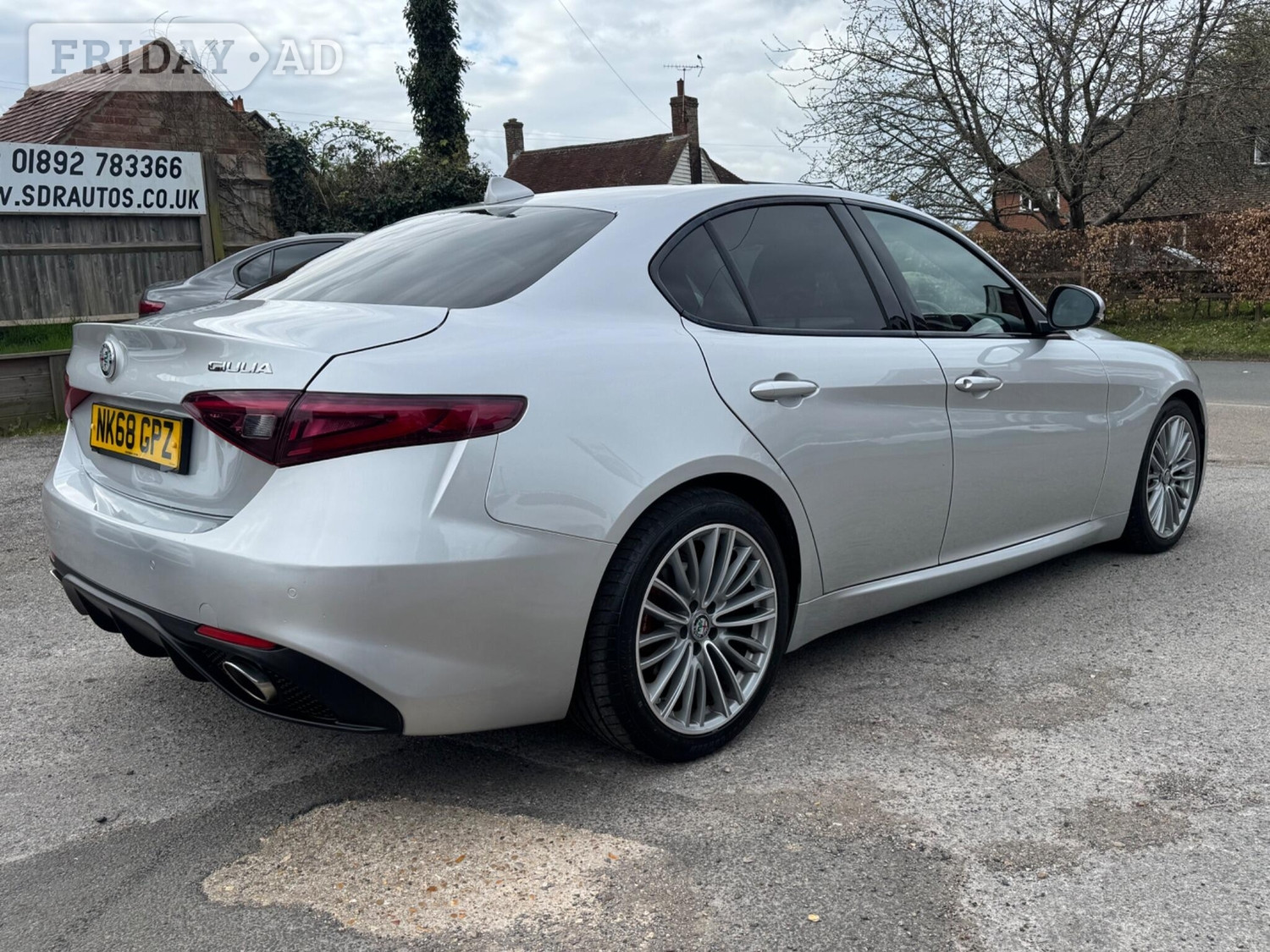 Alfa Romeo Giulia 2018 - Cars
