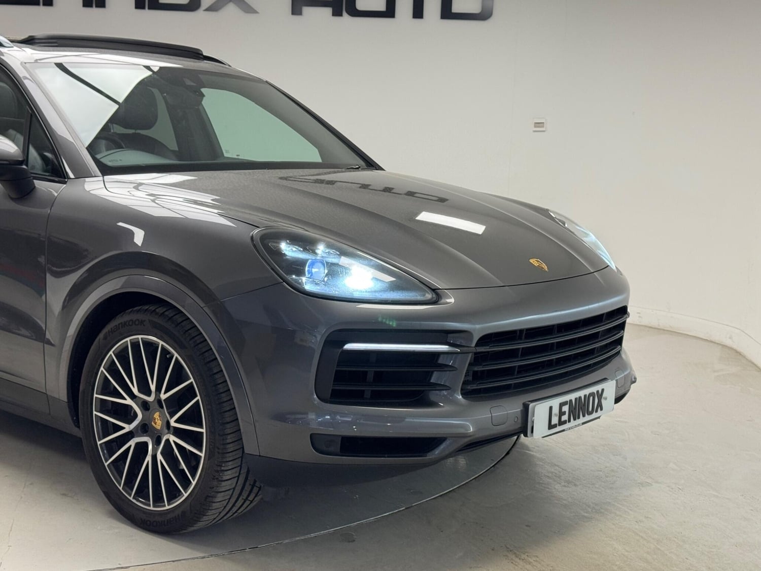 Porsche Cayenne 2019 - Cars