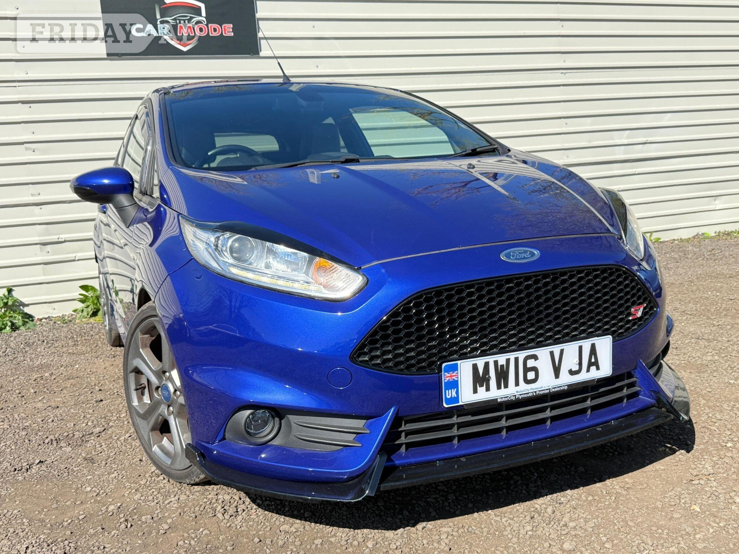 [ berth ]Ford Fiesta