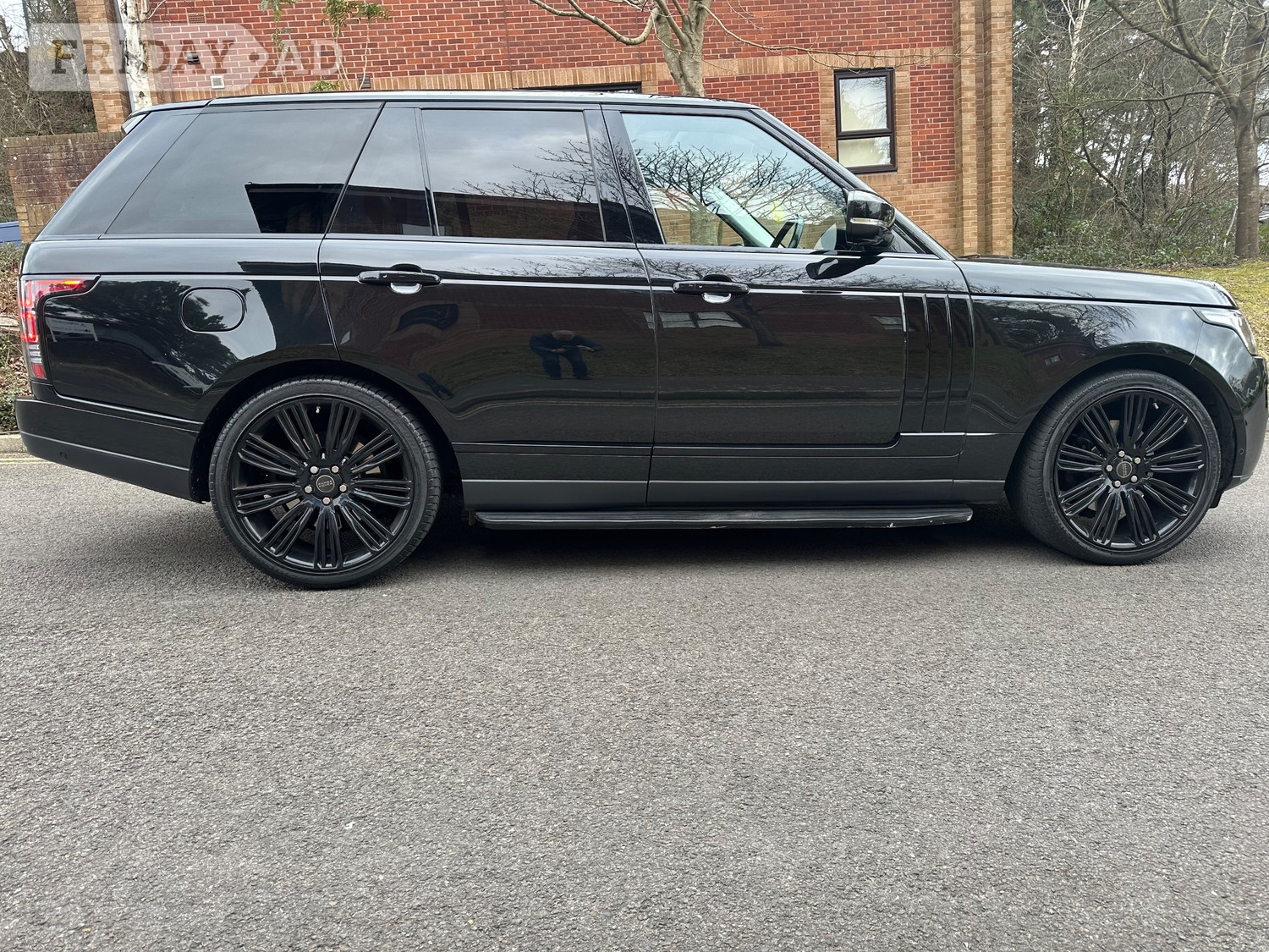 [ berth ]Land Rover Range Rover