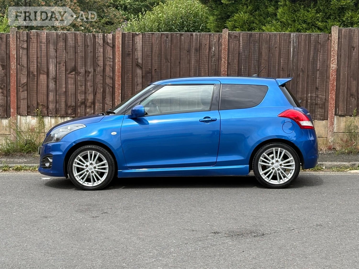 Suzuki Swift 2012 - Cars