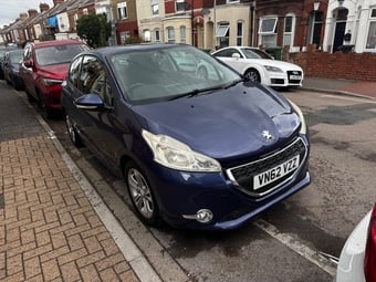 Peugeot 208 2012