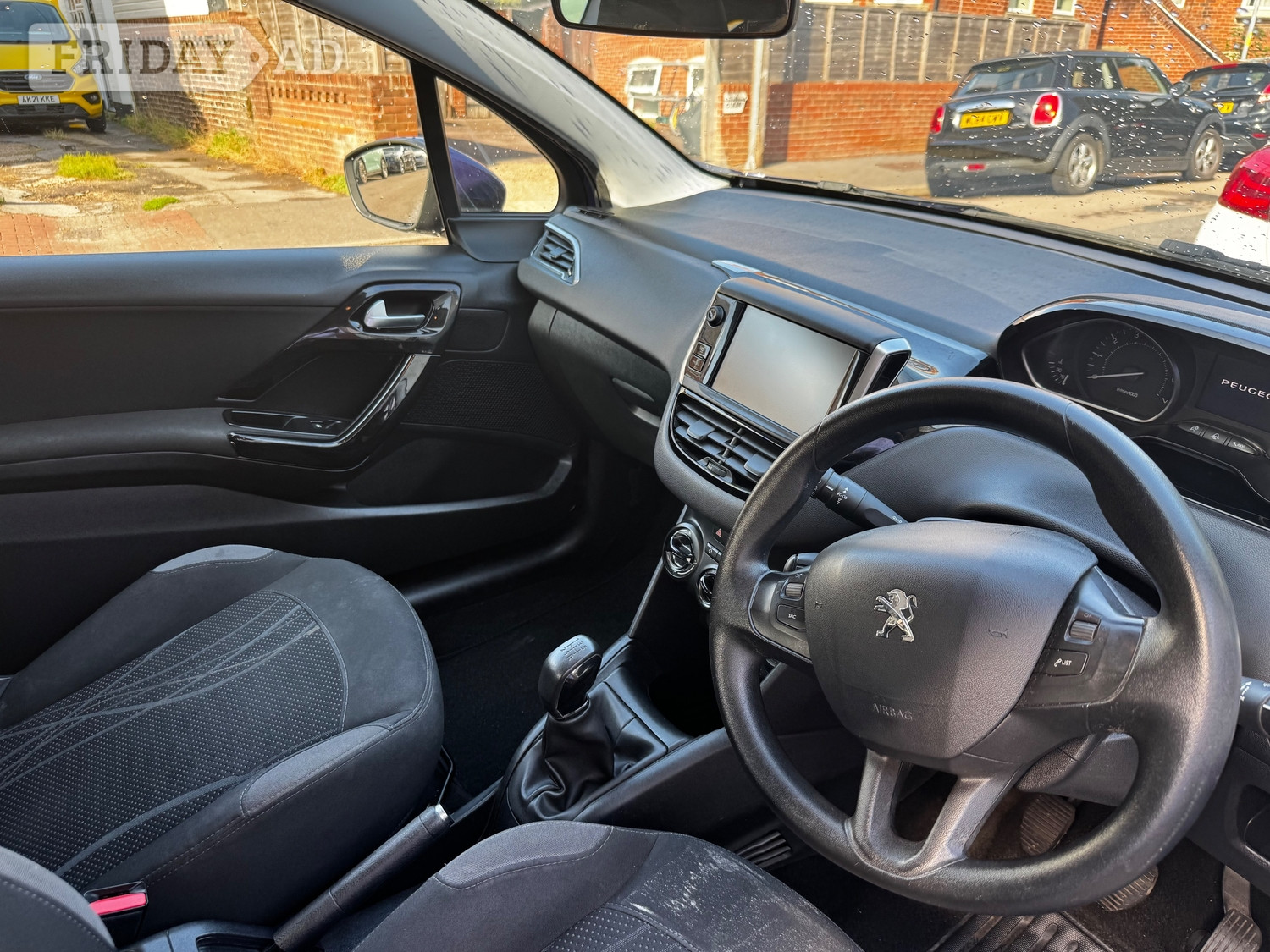 Peugeot 208 2012 - Cars