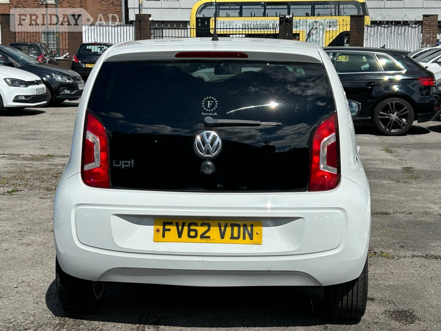 Volkswagen UP! 2012 - Cars