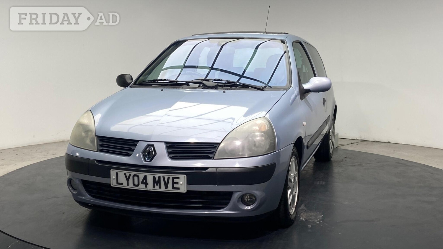Renault Clio 2004 - Cars in Cullompton
