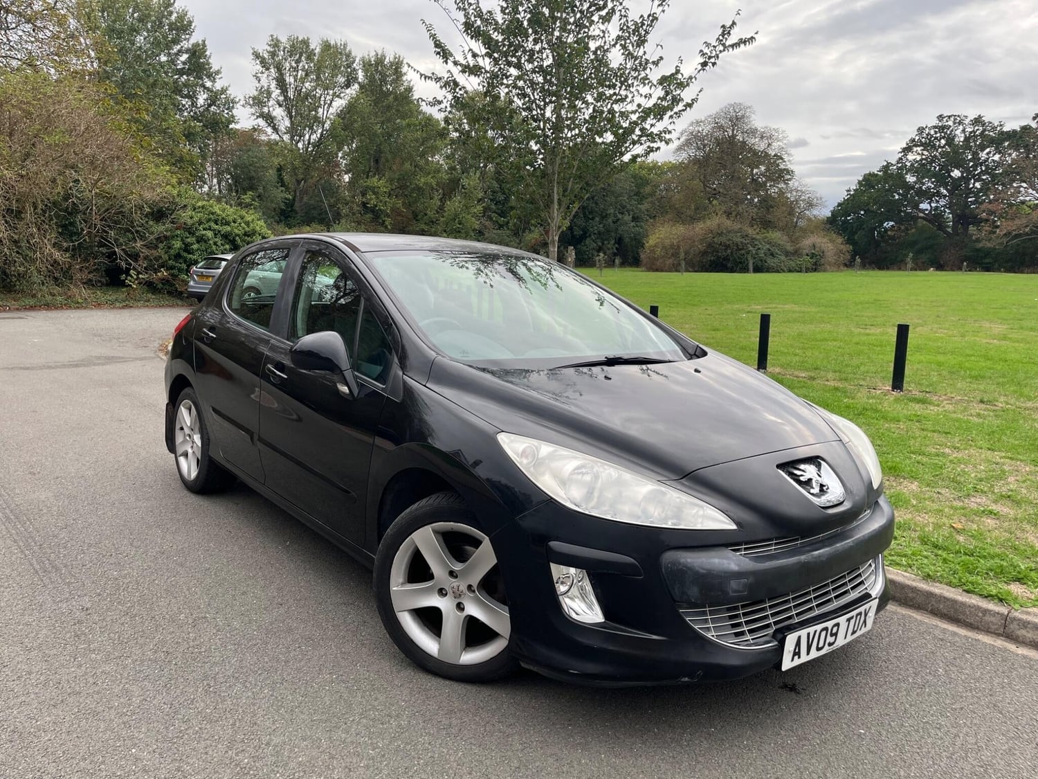 Peugeot 308 2009 in Bedford