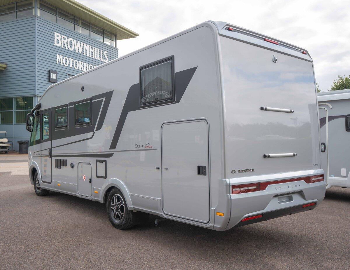 [4 berth ]Adria Sonic Supreme 700 DL