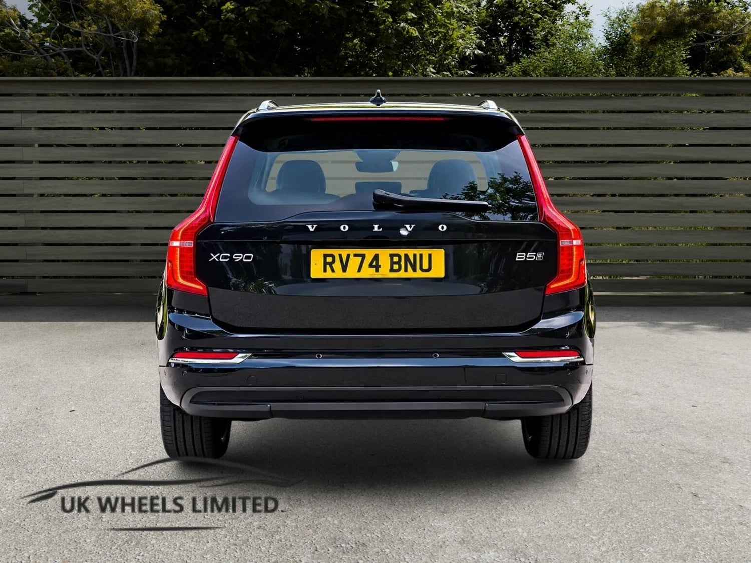 Volvo XC90 2024 - Cars in Barnet