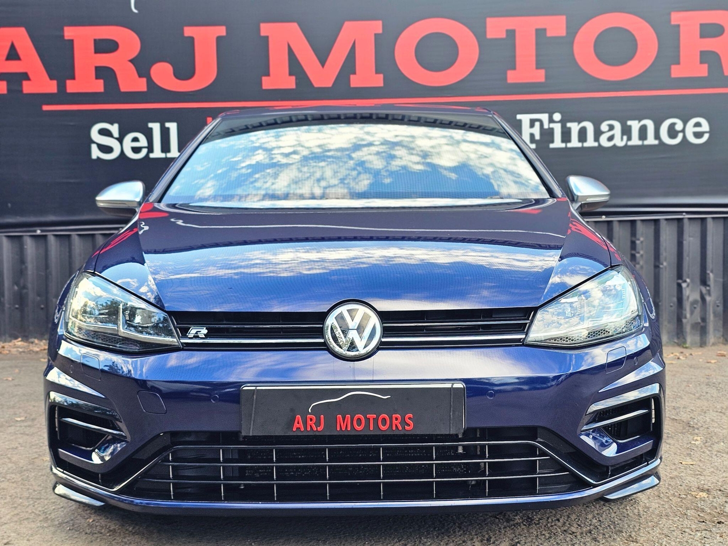 Volkswagen Golf 2019 - Cars