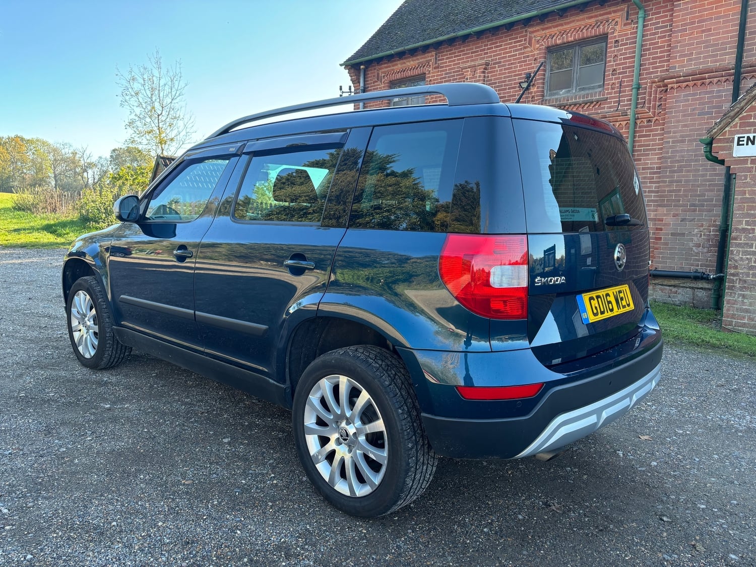 Skoda Yeti 2016 - Cars