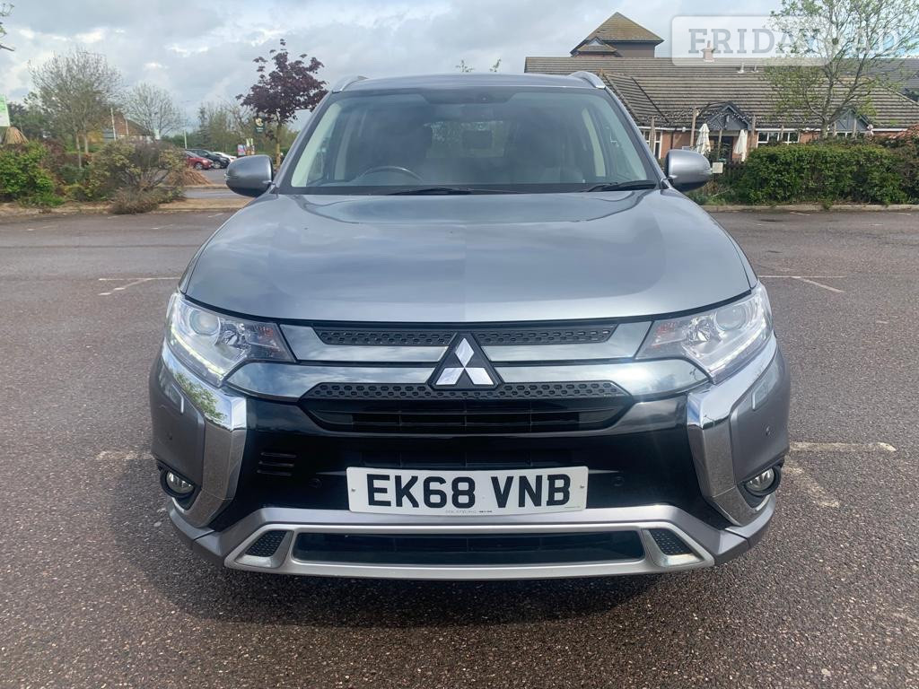 Mitsubishi Outlander 2018 - Cars