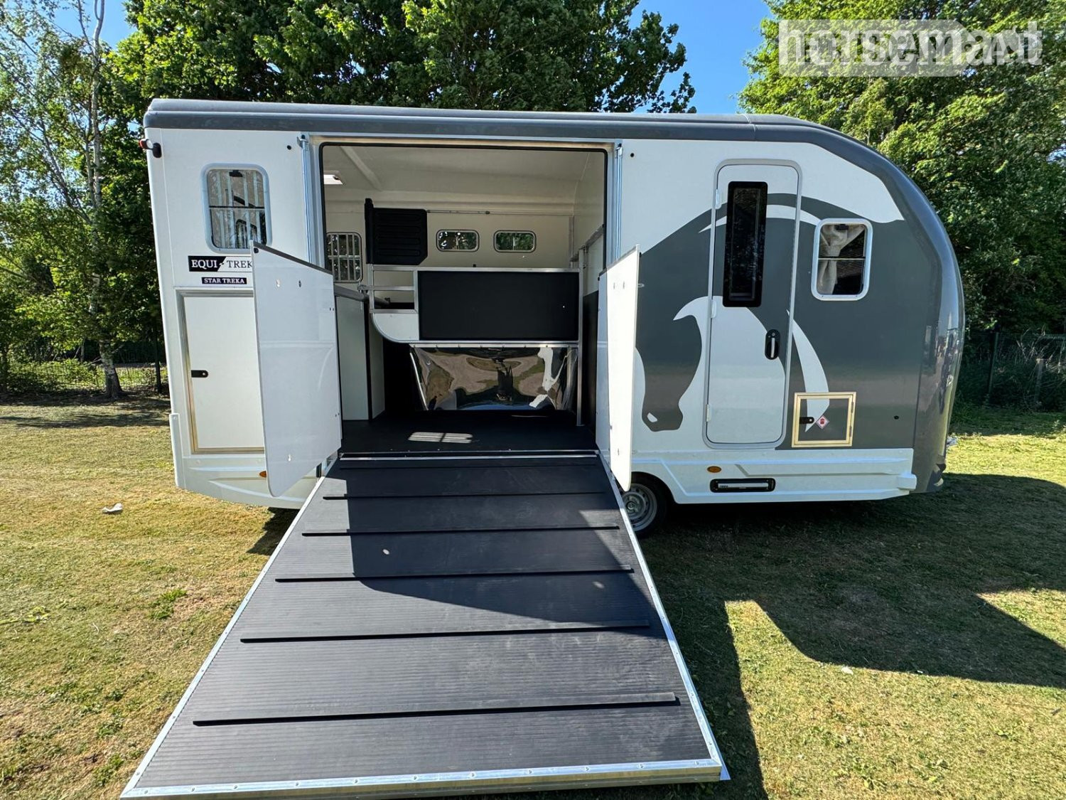 Equi-Trek Space-Treka  Horse Trailer - Trailers & Horseboxes in Epworth