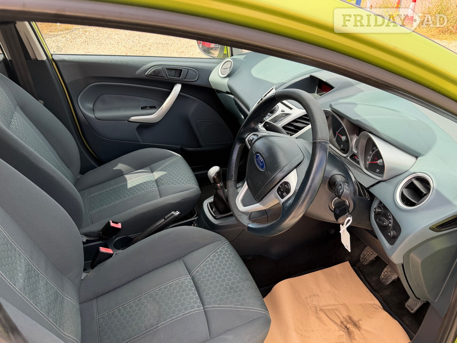 [ berth ]Ford Fiesta