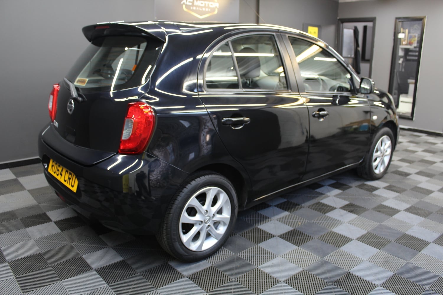 Nissan Micra 2014 - Cars in Chertsey