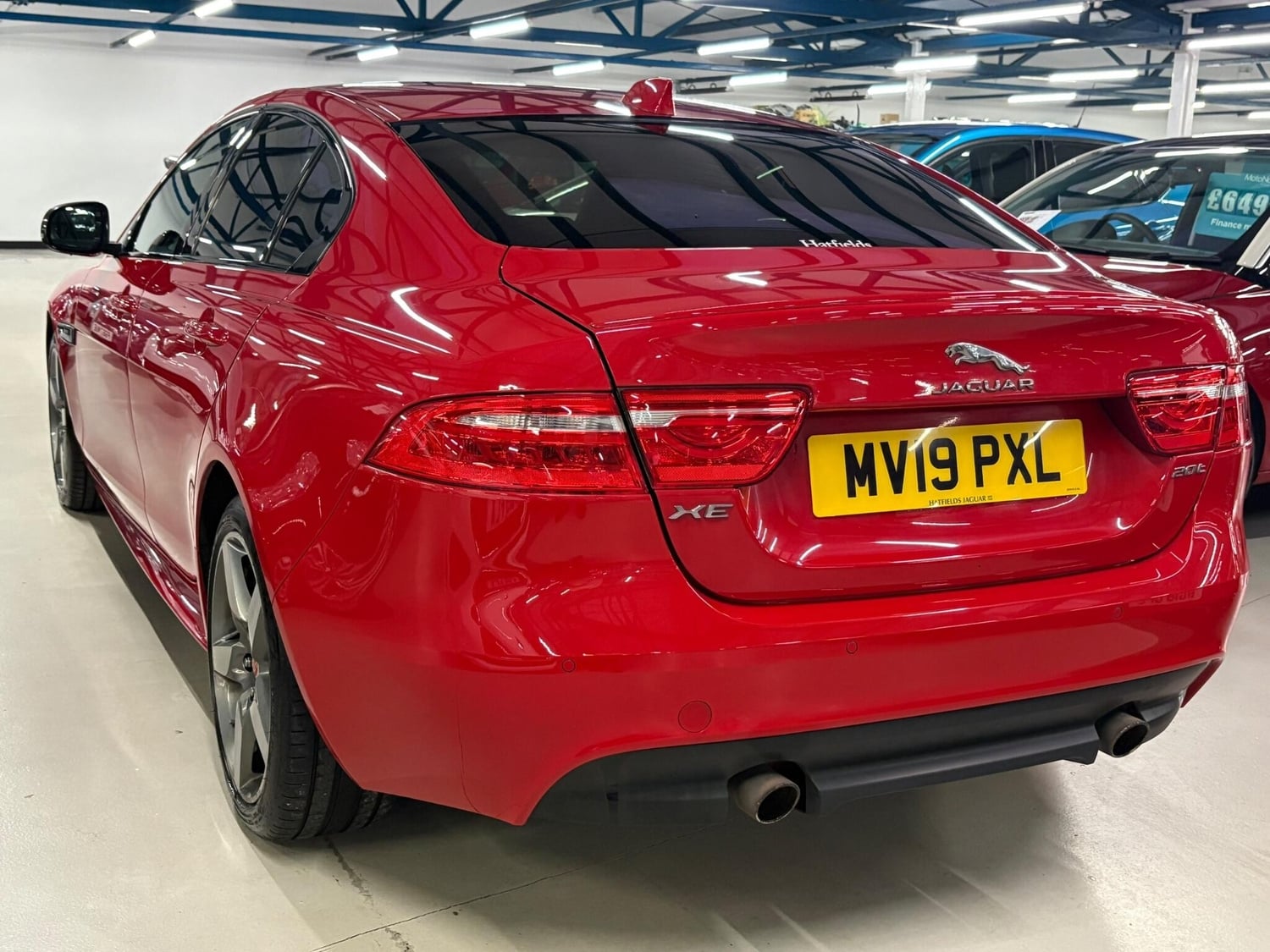Jaguar XE 2019 - Cars