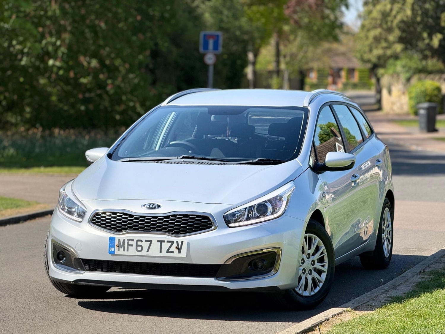 [ berth ]Kia Ceed