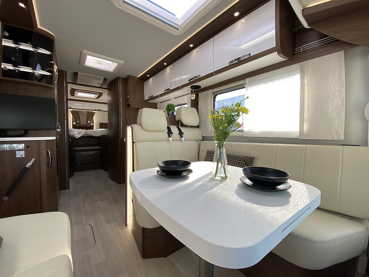 [4 berth ]Frankia Platin I 8400 GD