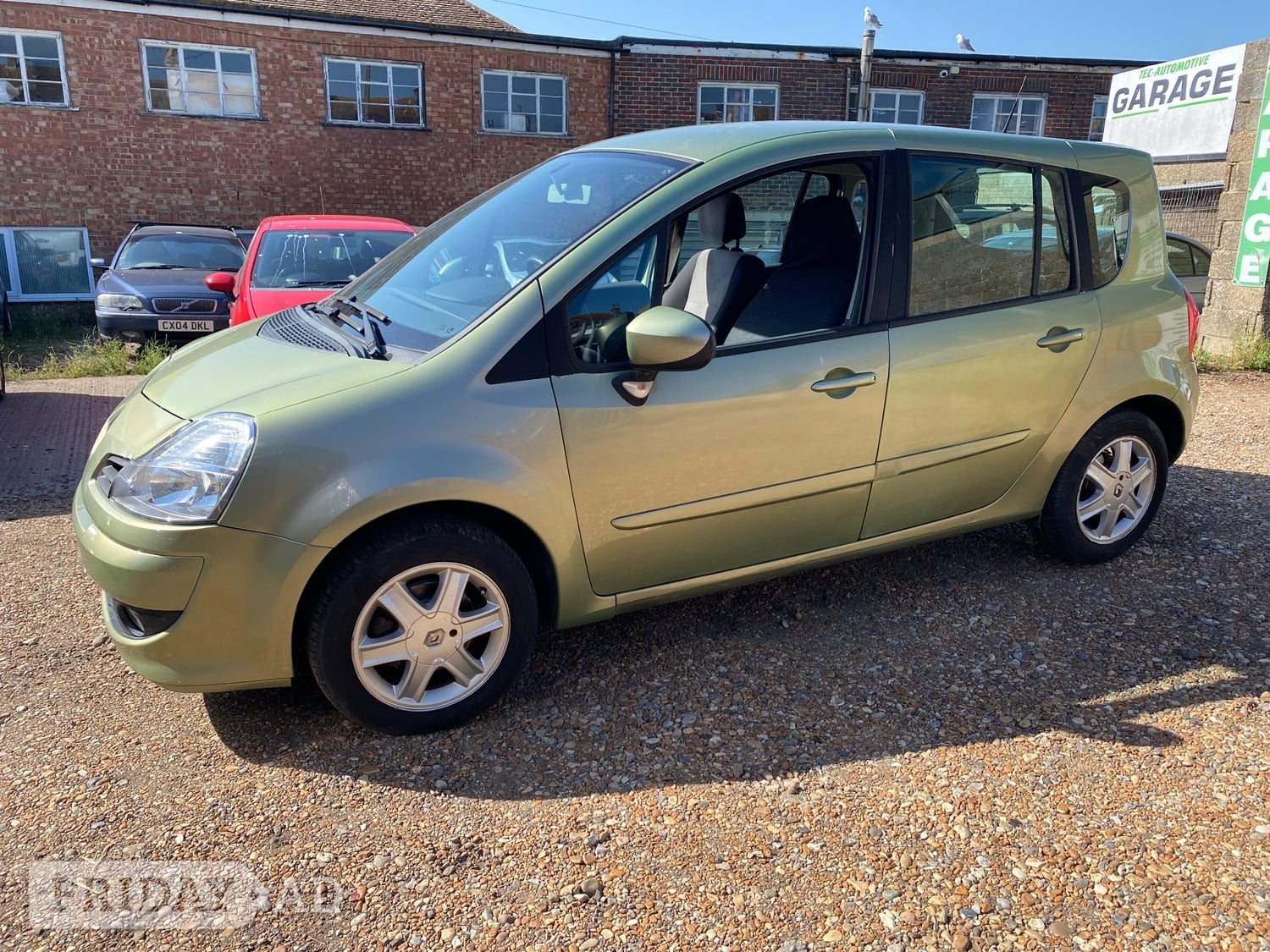 Renault Grand Modus 2010 - Cars in Pevensey