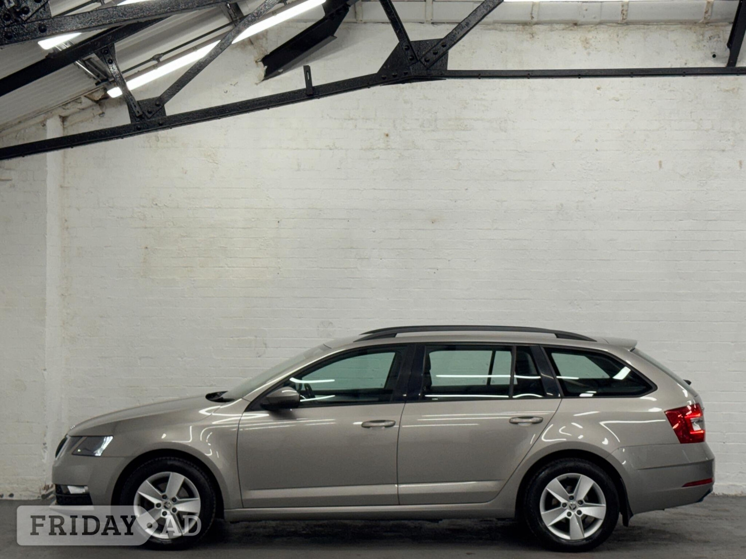 [ berth ]Skoda Octavia