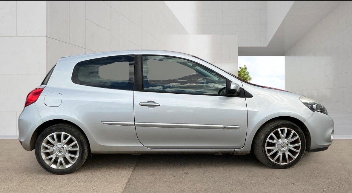 Renault Clio 2011 - Cars
