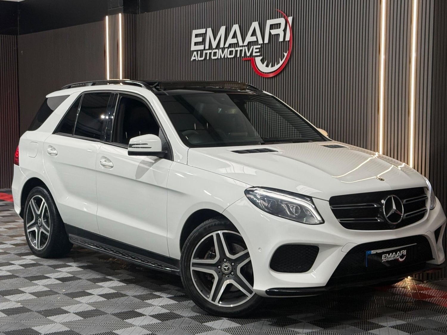 Mercedes-Benz GLE 2018 - Cars