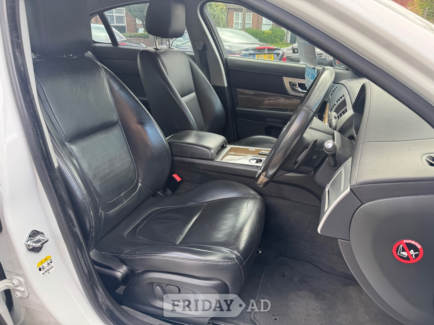 [ berth ]Jaguar XF