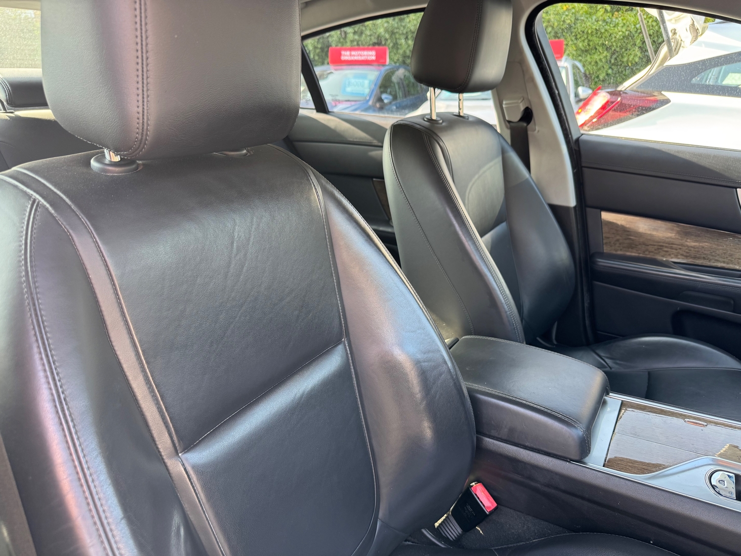 [ berth ]Jaguar XF