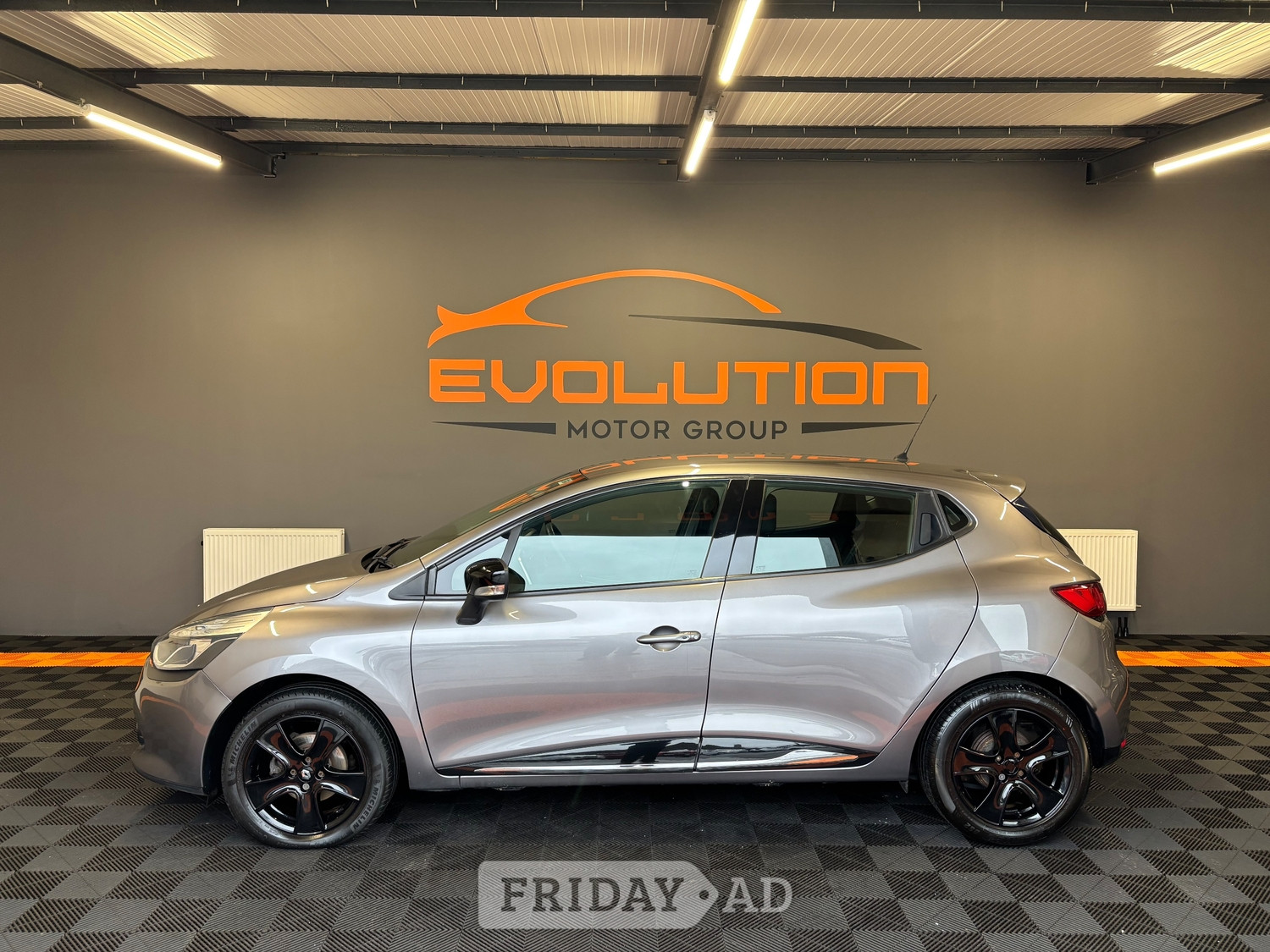 Renault Clio Lochgelly