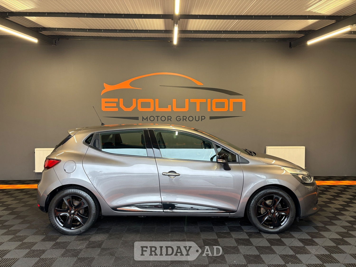 Renault Clio 2015 - Cars