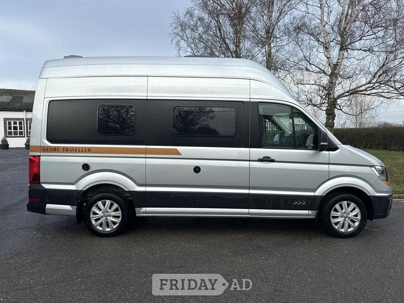 GLOBE-TRAVELLER  Halstead