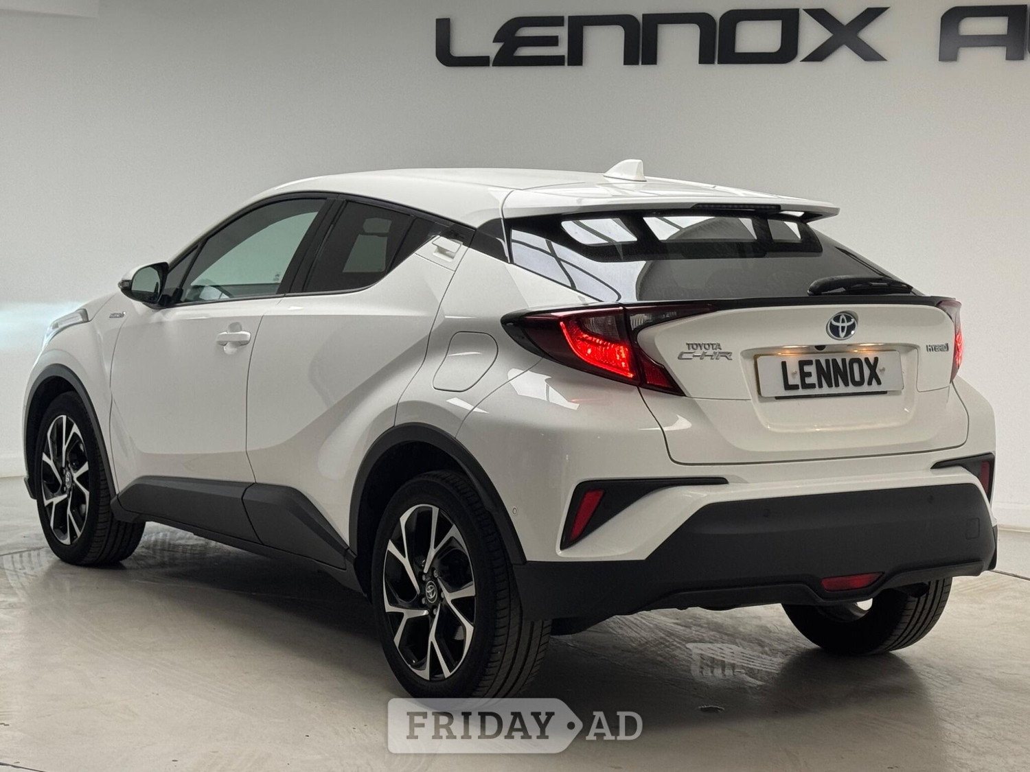 Toyota C-HR 2020 - Cars in Brent