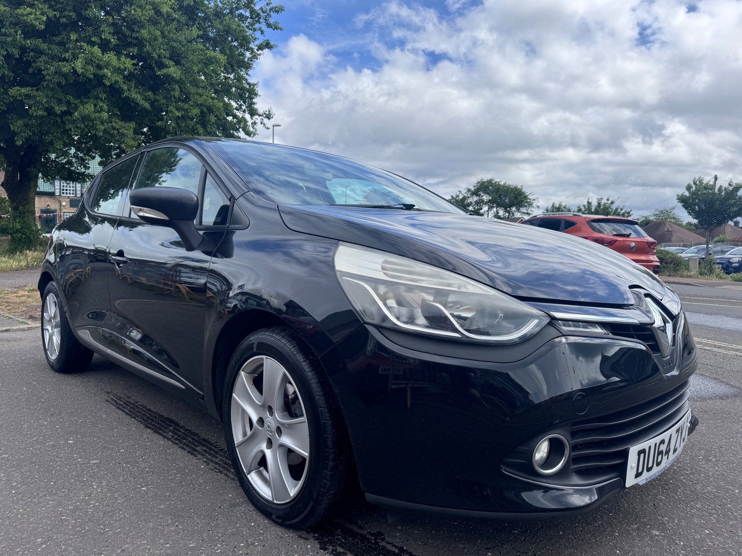 Renault Clio 2014 - Cars in Lancing