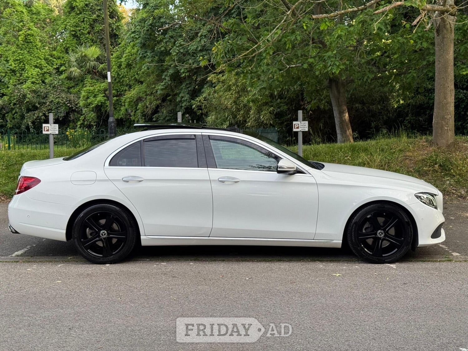 [ berth ]Mercedes-Benz E Class
