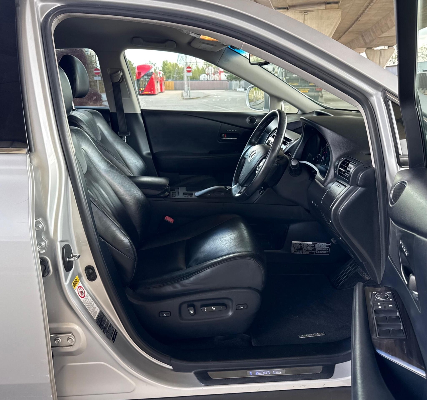 [ berth ]Lexus RX