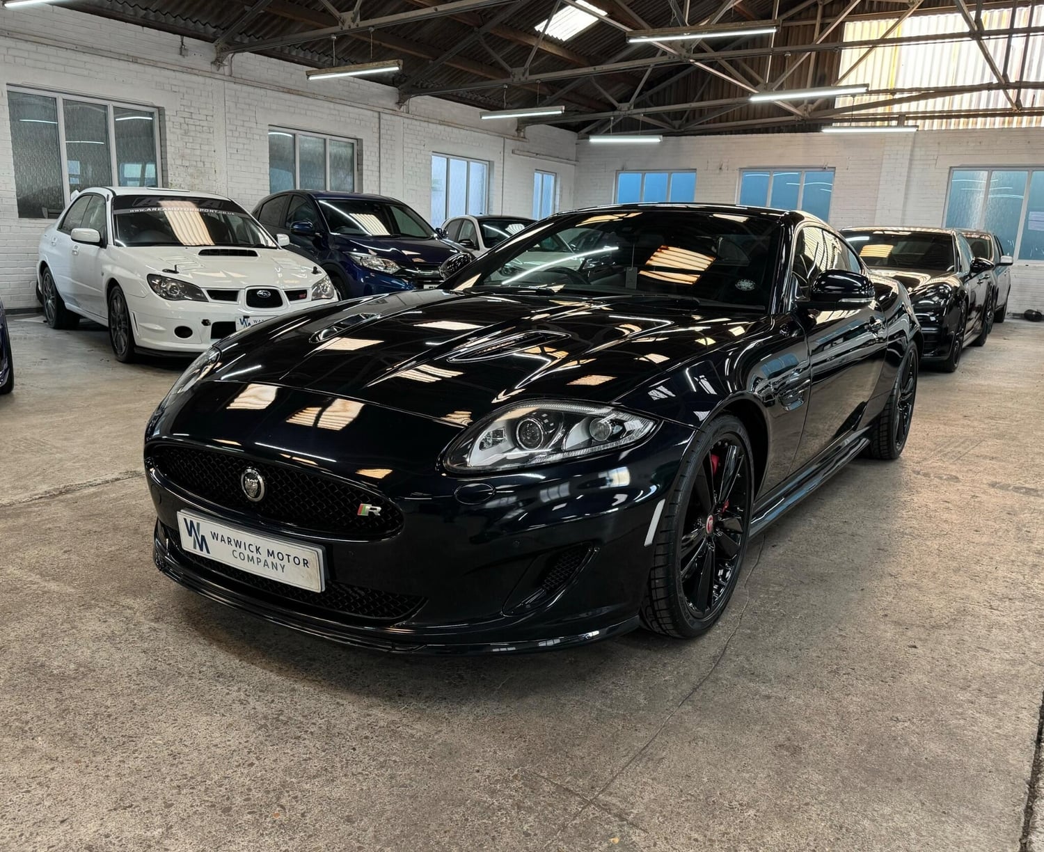 Jaguar XKR 2011 - Cars