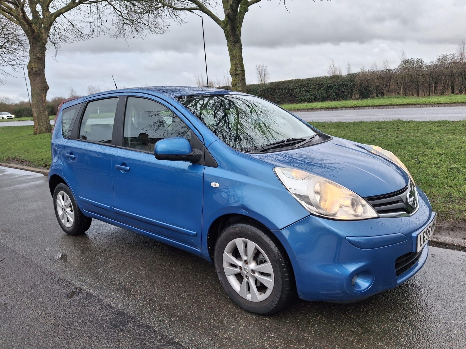 Nissan Note 2009 - Cars