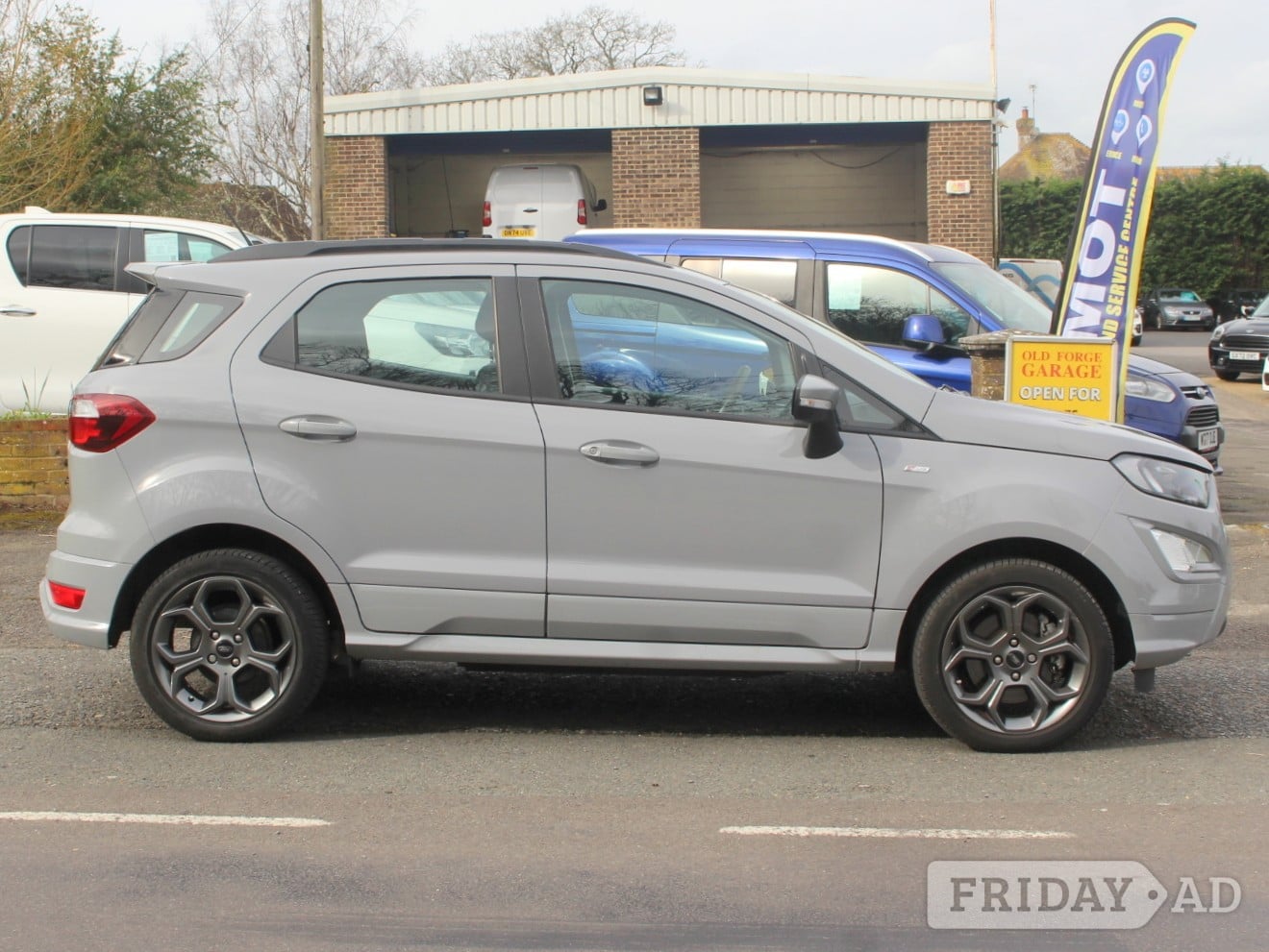 [ berth ]Ford Ecosport