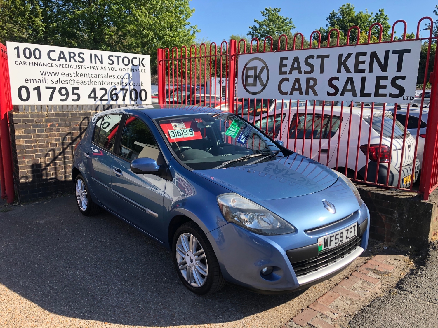 Renault Clio 2009 - Cars in Sittingbourne
