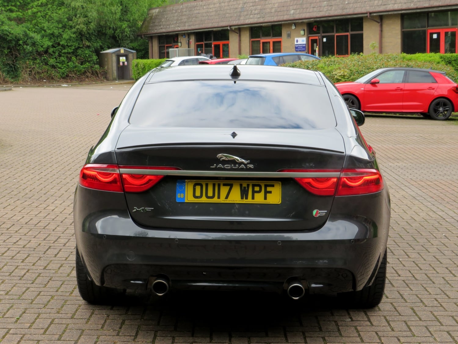 Jaguar XF 2017 - Cars in Bradford